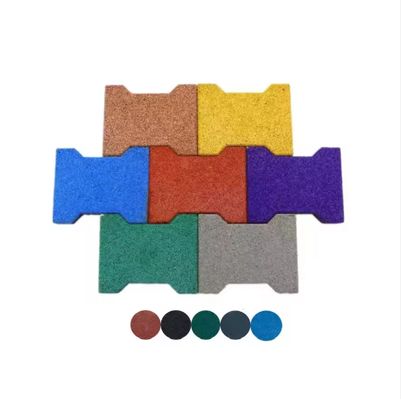 Kaydırmaz SBR At Ahırı Kauçuk Zemin Döşemesi Birbirine Geçmeli 200x160mm 35mm