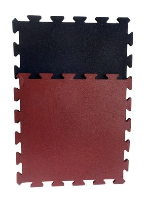 Bom preço 1mX1mX40mm Tapete de borracha de entrelaçamento Tapete de desporto de entrelaçamento preto / vermelho on-line